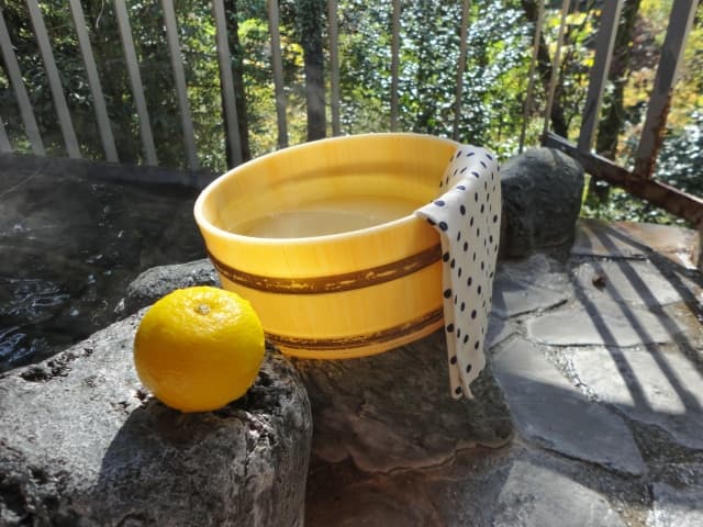 冬至の柚子湯とは？意味・由来・効果・やり方まで徹底解説