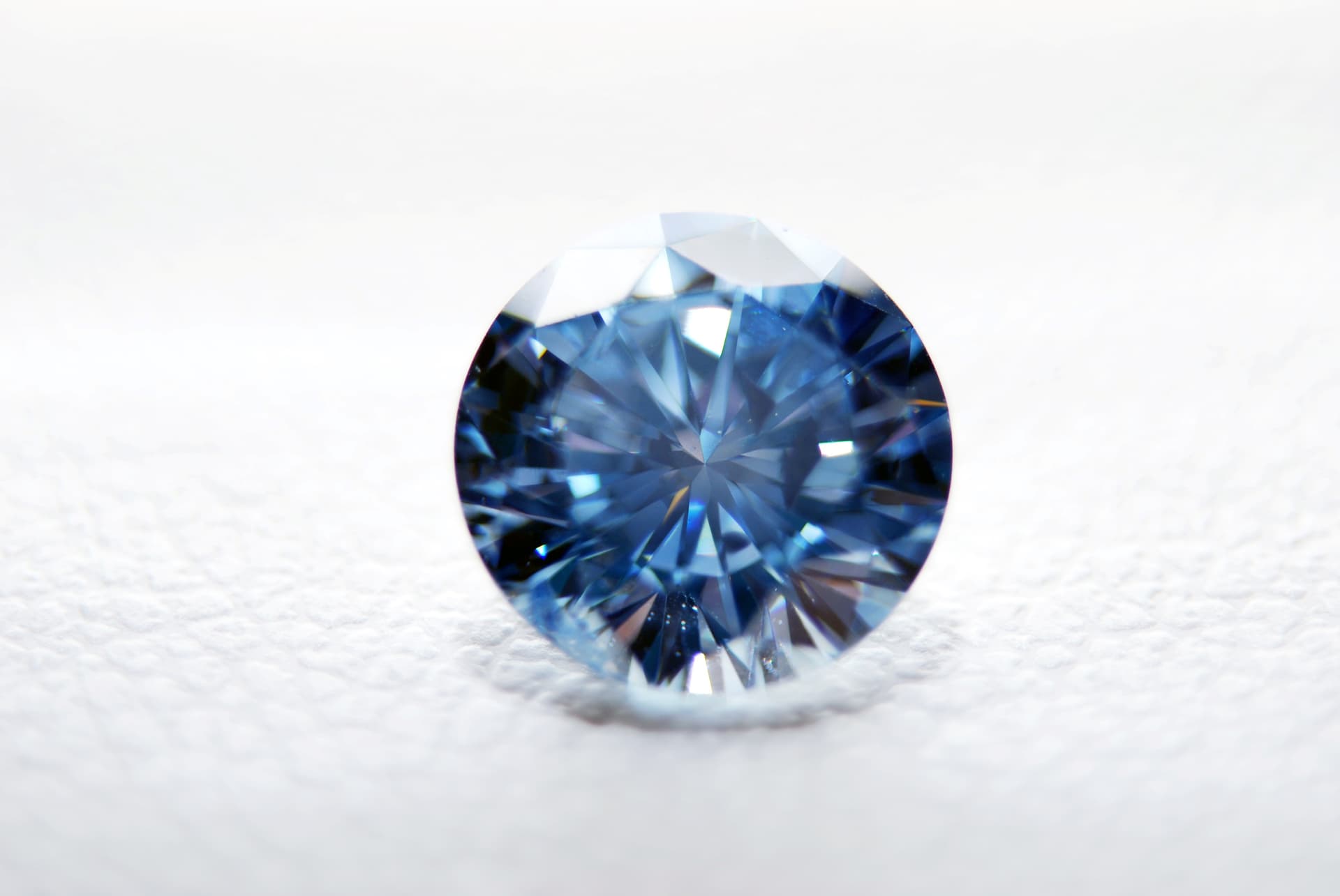 遺骨ダイヤモンドとは？アルゴダンザ・ジャパン社へ伺いました