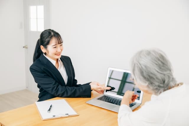 終活をサポートする「エンディングプランナー」ってどんな職業？どうすればなれるの？関連資格を紹介