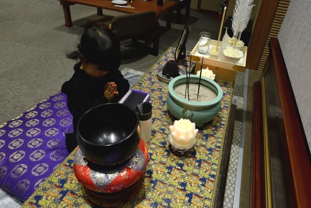 葬儀への参加完全ガイド｜マナーや立場別の振る舞いを徹底解説