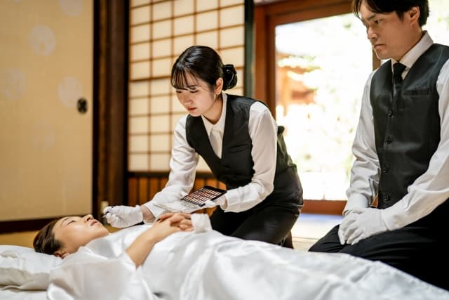 エンゼルケアとは？ 故人と遺族をつなぐ最期のケアのすべて