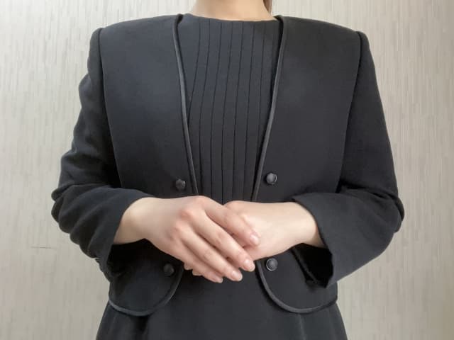 葬儀の受付を頼まれたら？挨拶・香典の受け取り方・失礼のない所作まで安心ガイド