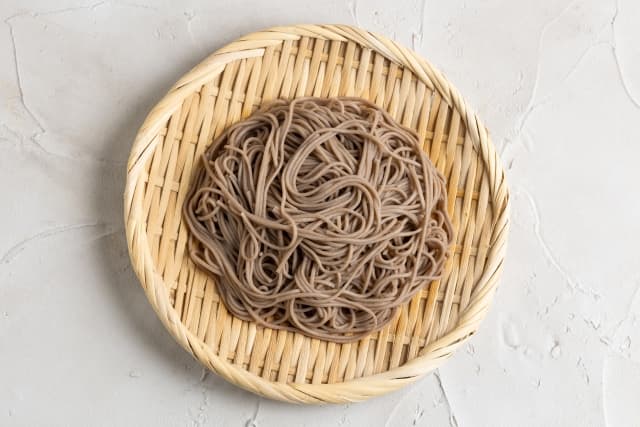 そばはなぜ縁起物？由来と意味を知ってお中元にも活かそう