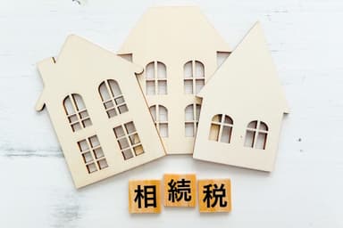 相続税評価額とは?実家・預金・株式・土地・保険など資産の種類別に異なる評価方法と、金額のズレを理解するための完全ガイド