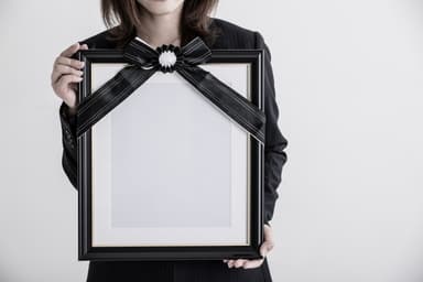 「動く遺影」の全貌:サービス・利用法・メリット・注意点を完全ガイド