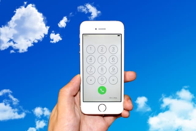 iPhoneで知らない番号の着信が来たら?出ずに調べたほうがいい?