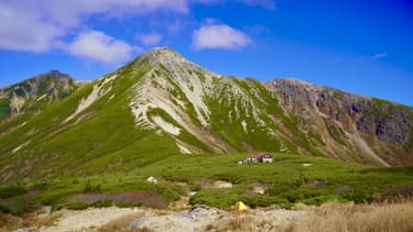 山での散骨は可能?費用や方法・注意点を詳しく解説