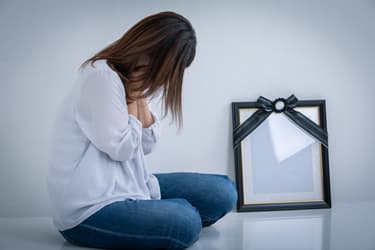 遺影写真をどう処分する?最適なタイミングと方法を徹底解説