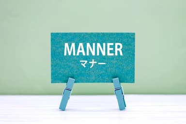 弔電マナー完全ガイド|送り方・メッセージ例・注意点をわかりやすく解説