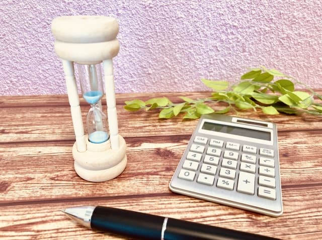 終活にいくらかかる?|エンディングノートから葬儀・お墓・相続まで項目別費用の相場と無理のない準備方法を徹底解説